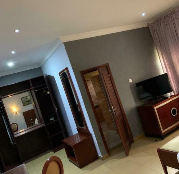 اتاق لوکس, Conference Hotel & Suites Ijebu
