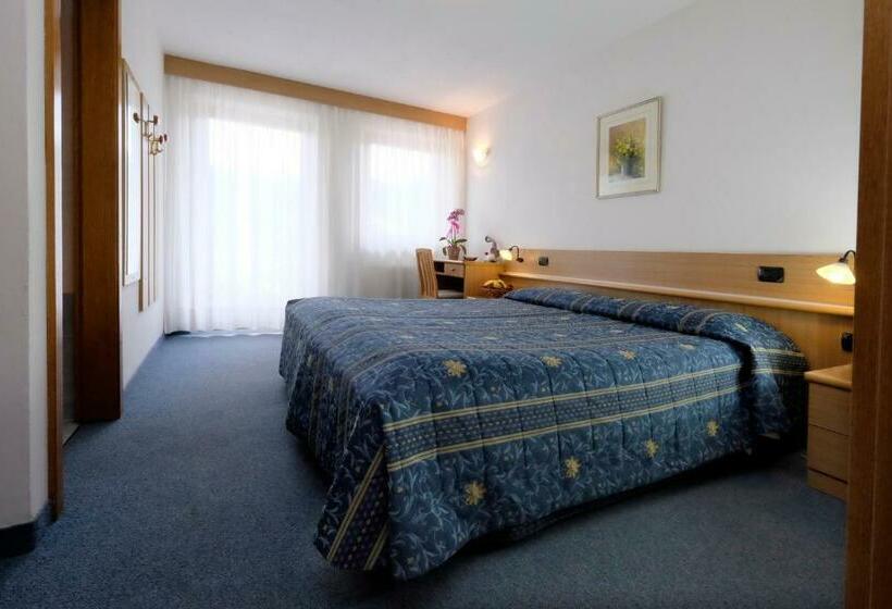 标准间, Albergo Antico