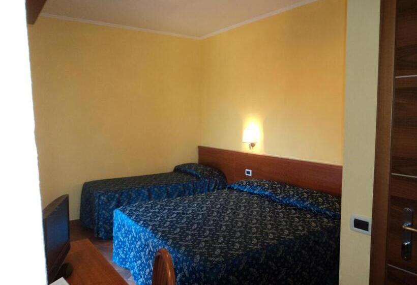 スタンダードトリプルルーム, Albergo Dei Leoni