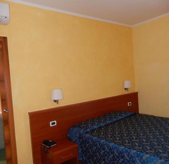 スーペリアシングルルーム, Albergo Dei Leoni