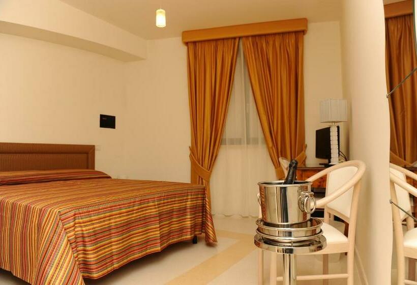 标准间, Albergo Le Dodici Lune