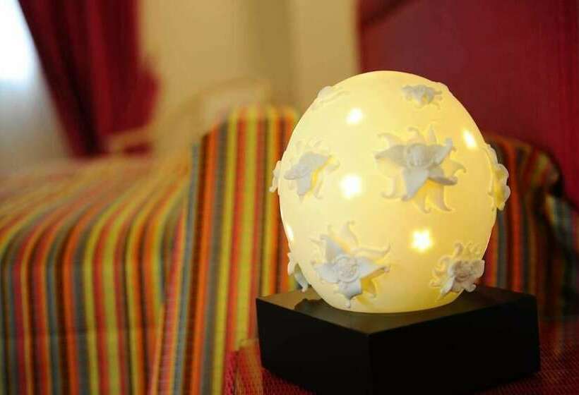 标准间, Albergo Le Dodici Lune