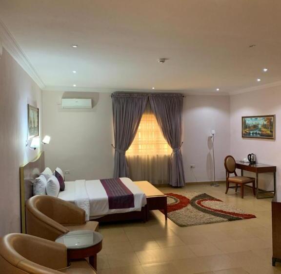 سوییت لوکس, Conference Hotel & Suites Ijebu