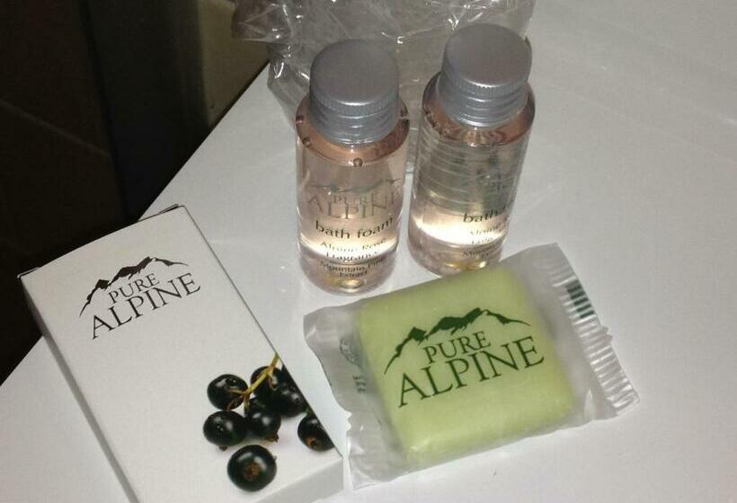 جناح جونيور, Eccher 3 Stelle Superior