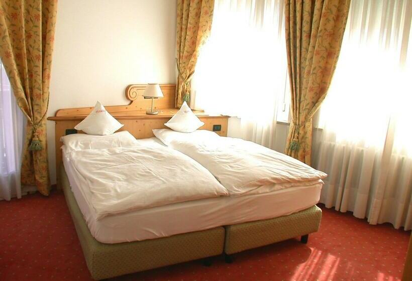 스탠다드 룸, Eccher 3 Stelle Superior