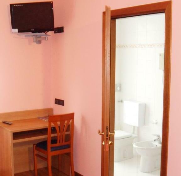 اتاق استاندارد سه نفره, Ristorante Al Bassanello