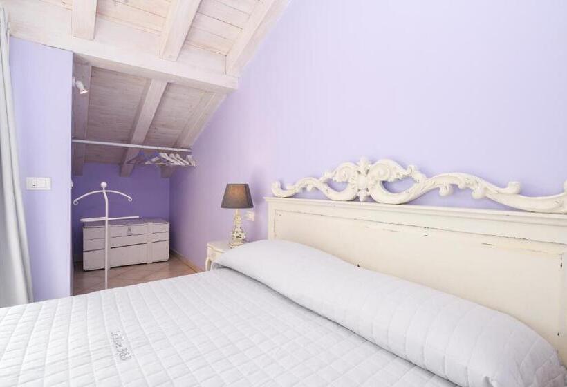 غرفة قياسية مزوَّدة بشُرفة, Le Rêve   Lake View Rooms