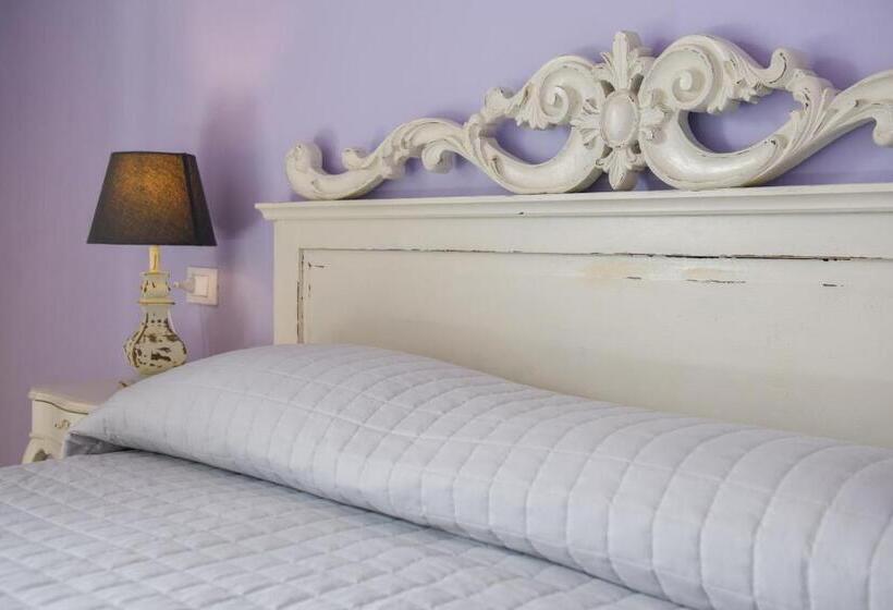 Номер Стандарт с Балконом, Le Rêve   Lake View Rooms