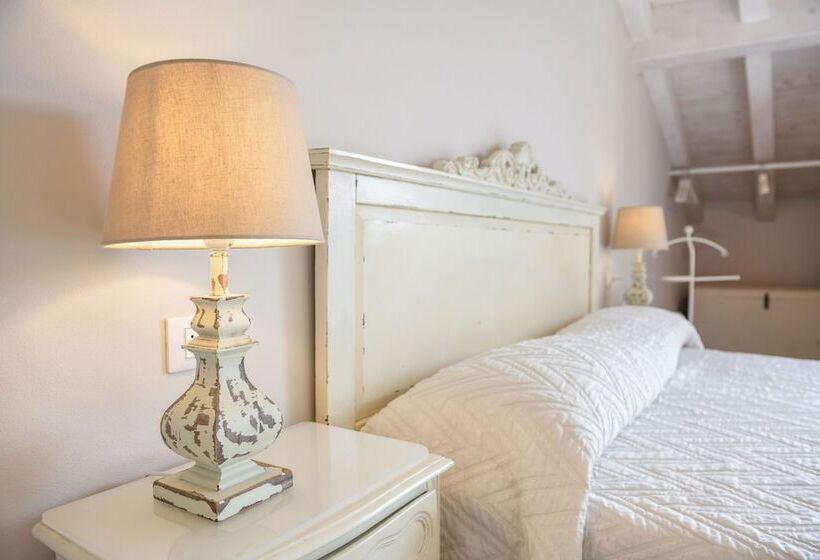 Номер Стандарт Вид на Озеро, Le Rêve   Lake View Rooms