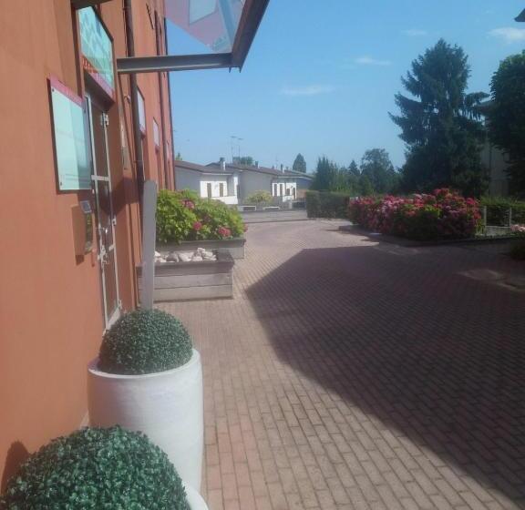 آپارتمان 1 خوابه همکف, Vista Hotel & Residence