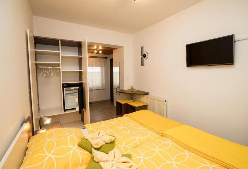 اتاق استاندارد, Accommodation Resman