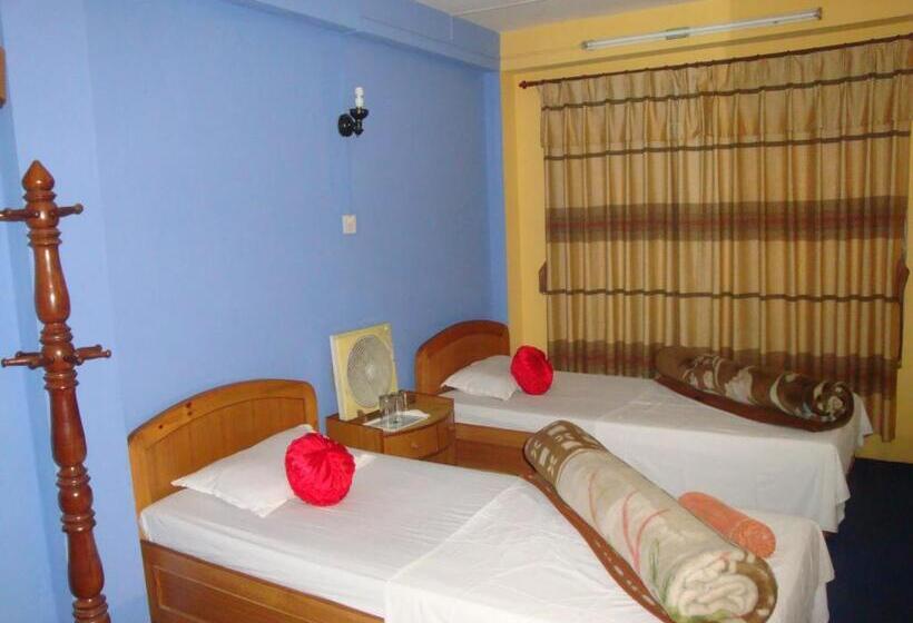 اتاق استاندارد, Kumari Guest House