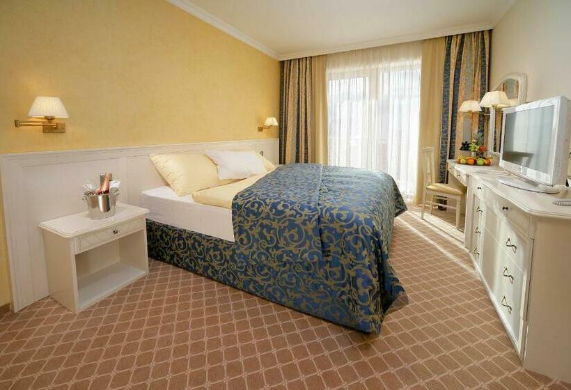 带1个卧室的带阳台的公寓, Residence