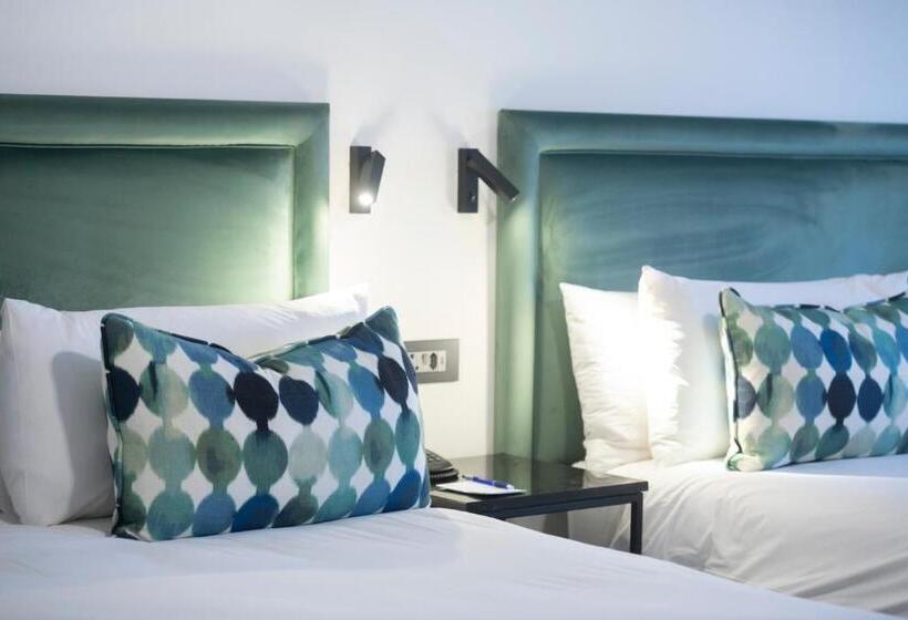 デラックスルーム, Anew Hotel Hilton Pietermaritzburg