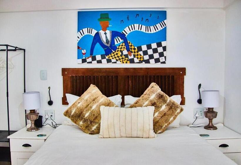 Люкс Повышенной Комфортности, Gilcrest Place Guest House