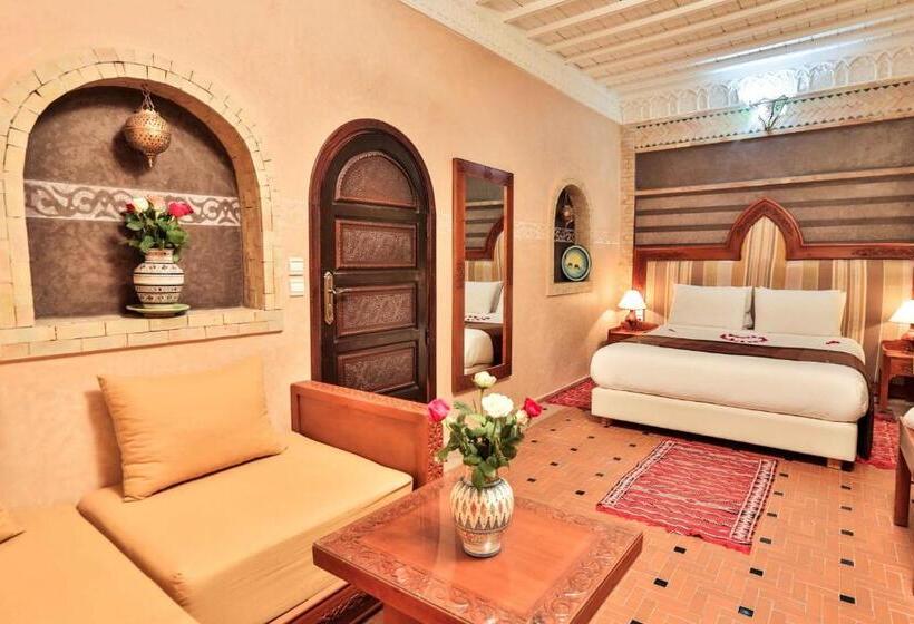Люкс, Riad Nakhla