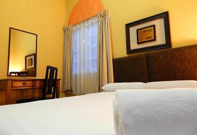 بانگلوی استاندارد, Rumbia Resort Villa Paka