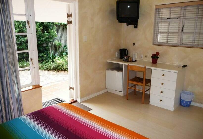 Номер Стандарт Вид на Сад, Somer Place B&b