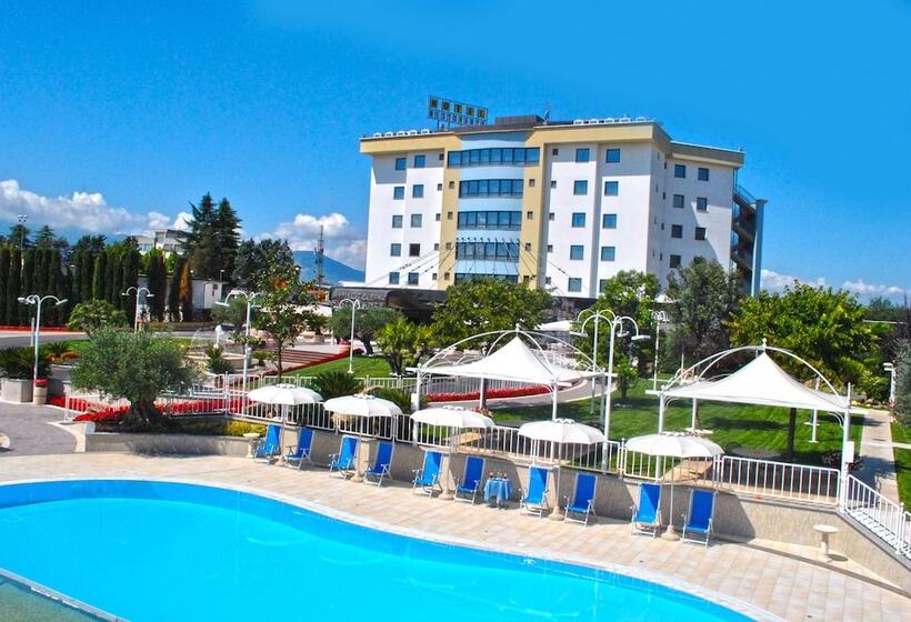 Полулюкс, Edra Palace Hotel & Ristorante