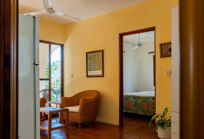 Apartamento 2 Dormitórios, Delfin
