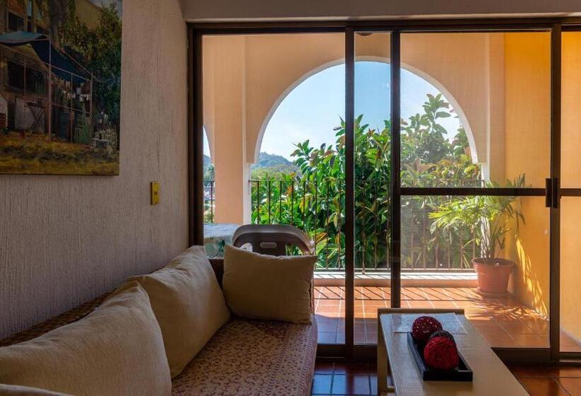 Apartamento 2 Dormitórios, Delfin