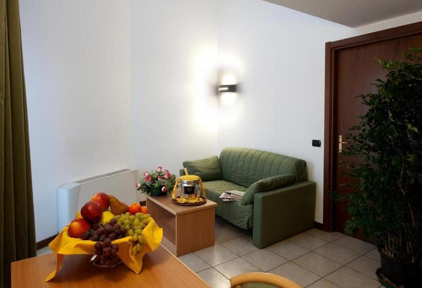 Четырехместный Номер Superior, Roma