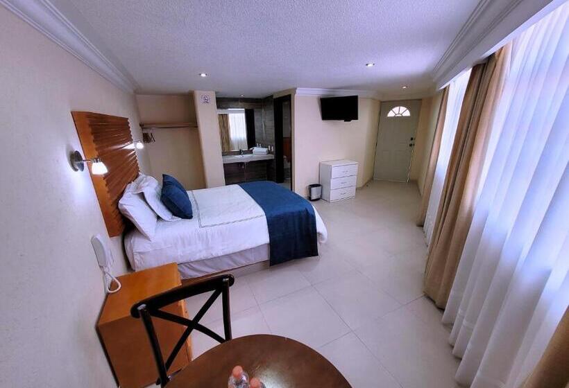 Quarto Estandar, Tierras Blancas