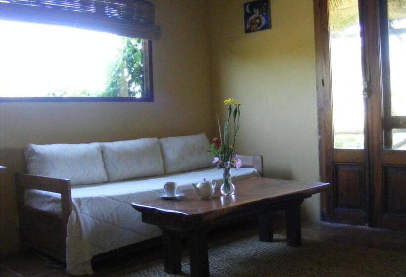 Standard studio with lake view, Hale Lau