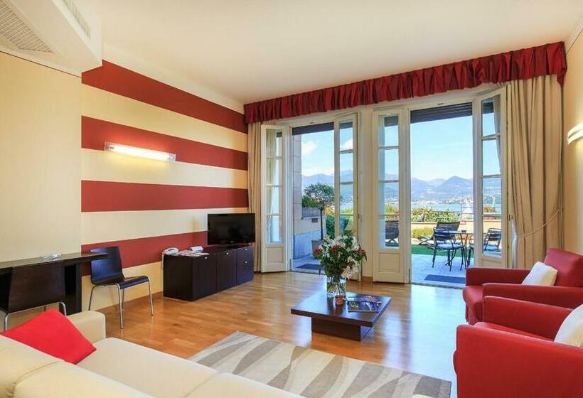 Suite with lake view, Residence La Luna Nel Porto