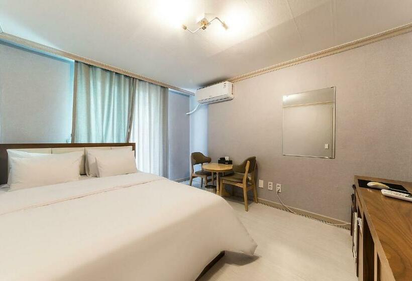 Номер Стандарт, Goodstay Grand Motel Chuncheon