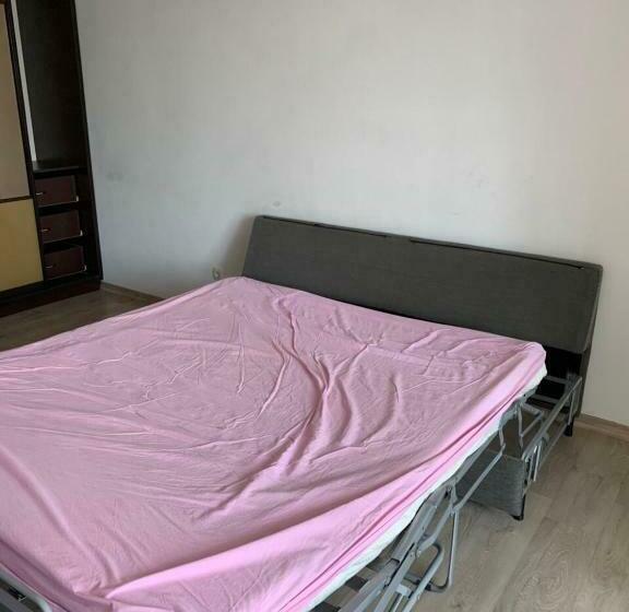 침실 1개 아파트, Motel