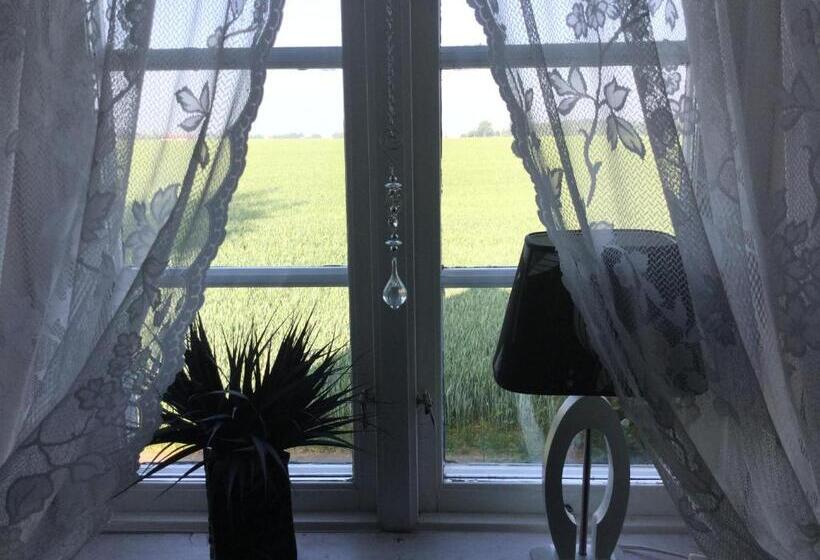 سوییت جونیور لوکس, B&b Hannåsa Gård