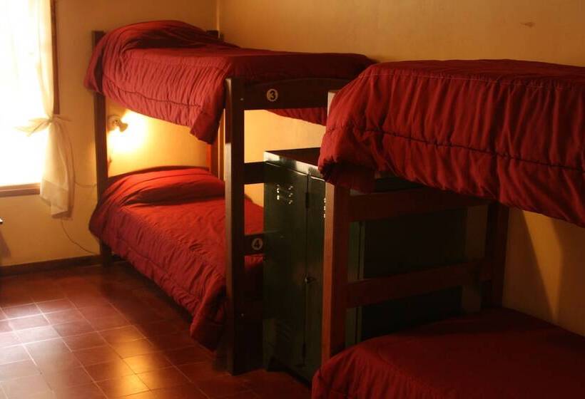 공동 객실, Hostel La Angostura