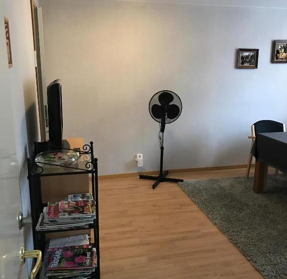 带2个卧室的公寓, Hedemora Logi