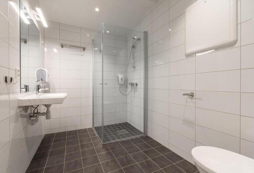 Полулюкс, Gaupnetunet Hotell Og Hytter