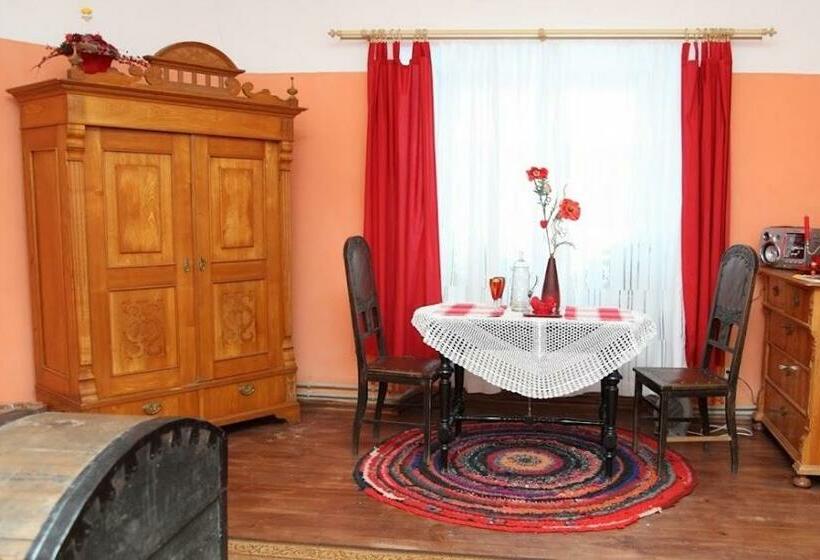 اتاق استاندارد, Baltā Māja