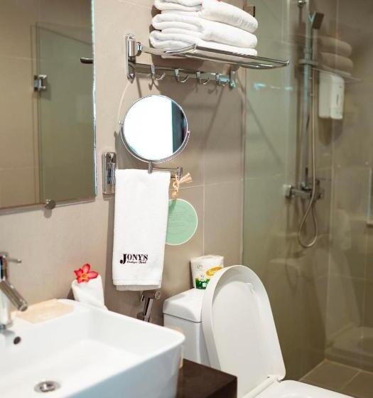 Quarto Superior, Jony S Boutique