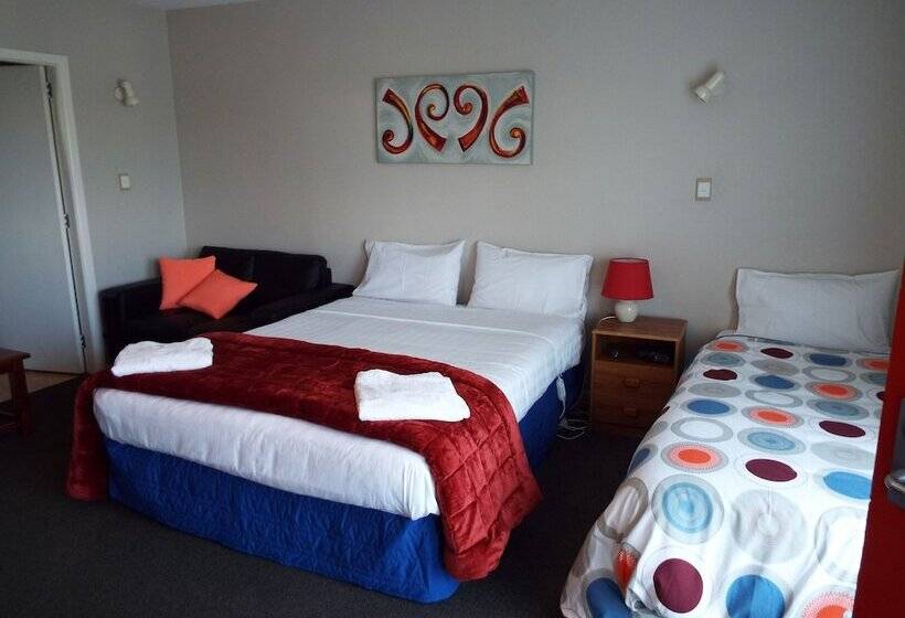 إستوديو قياسى, Classique Lodge Motel
