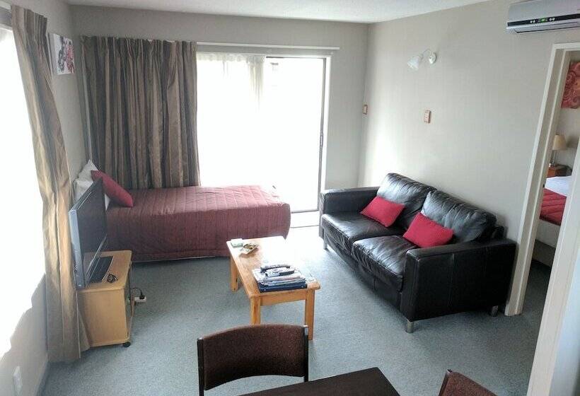 شقة غرفة واحدة, Classique Lodge Motel