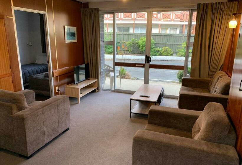 آپارتمان 2 خوابه, Cumberland Motel