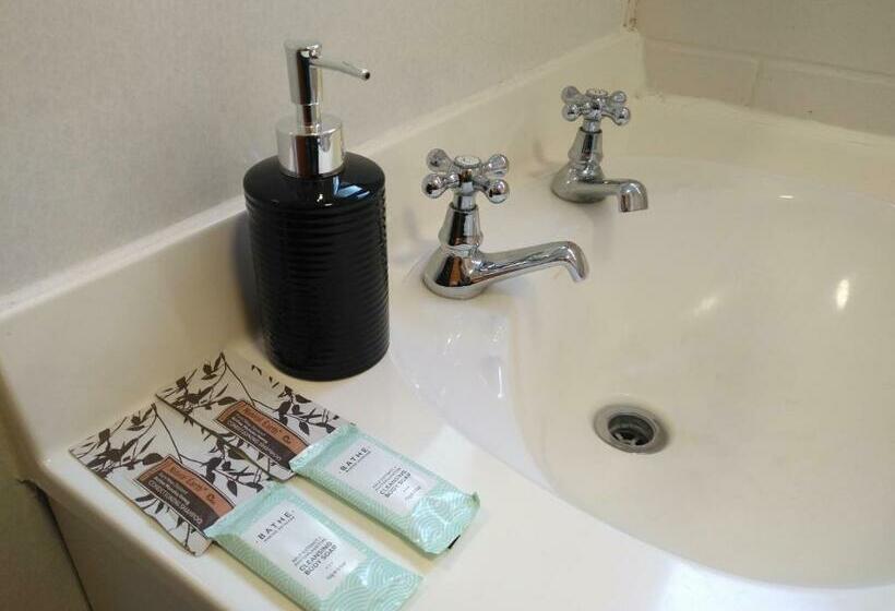 آپارتمان 2 خوابه, Cumberland Motel