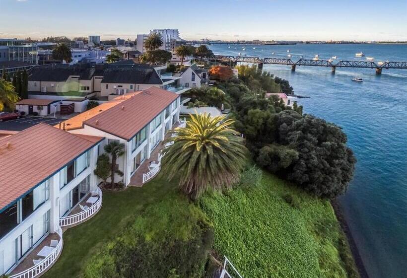 이그제큐티브 스위트 킹침대, The Tauranga On The Waterfront