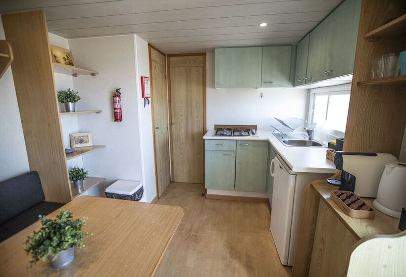 스탠다드 방갈로 침실 2개, The Lighthouse Hostel