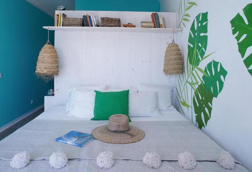 Номер Deluxe Вид на Море, Chill In Ericeira Surf House