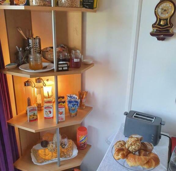 חדר סטנדרד יחיד חדר אמבטיה משותף, Bnb Haus Weibel