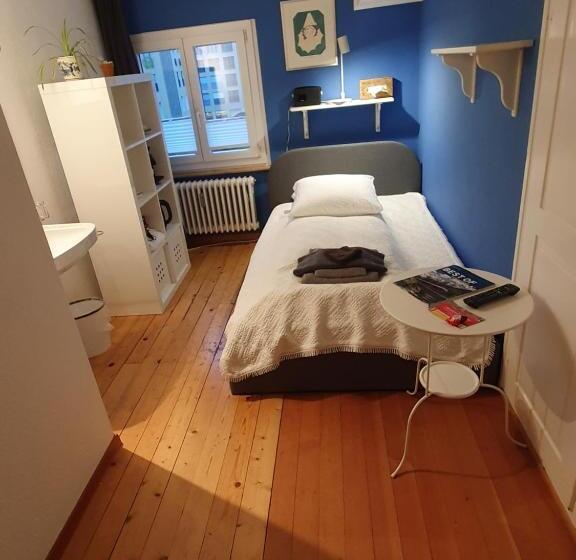 标准单人间共用浴室, Bnb Haus Weibel