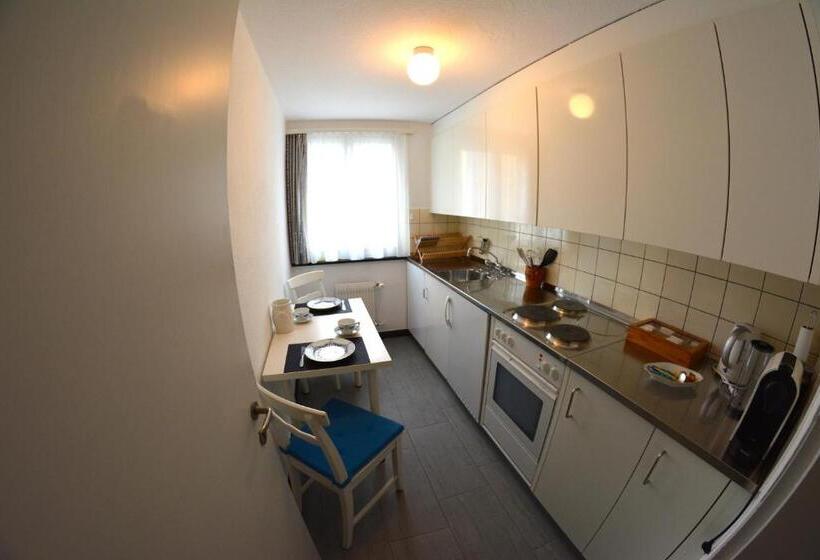 带共用浴室的标准房间, Bnb Haus Weibel