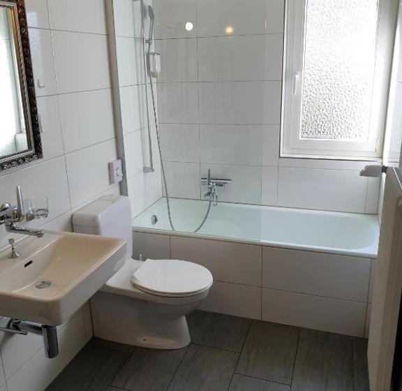 חדר סטנדרט חדר אמבטיה משותף, Bnb Haus Weibel