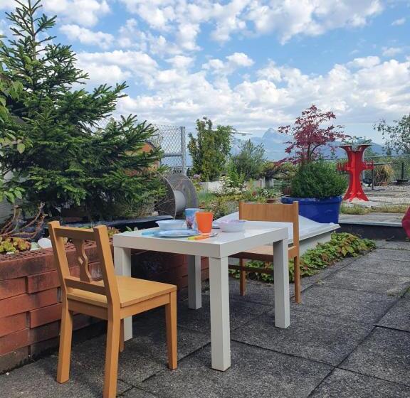 带共用浴室的标准房间, Bnb Haus Weibel