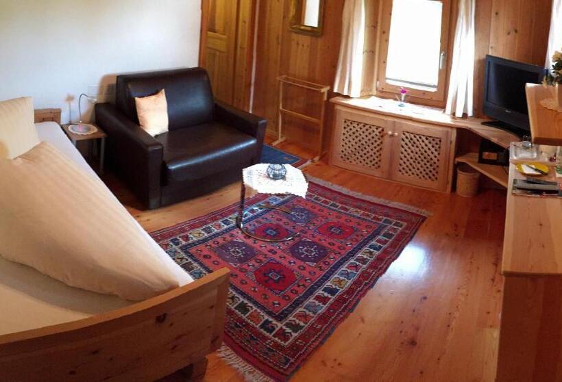 اتاق استاندارد یک نفره, Chasa Sofia